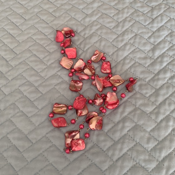 Super Cute Pink Beaded Long Necklace Great Condition - Picture 2 of 7